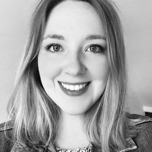 Meet your Posher, Caroline